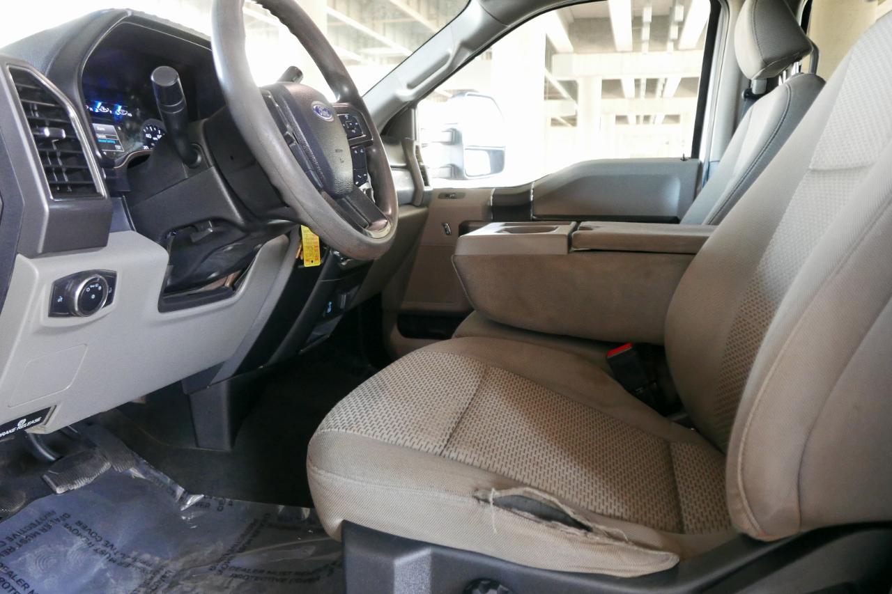 Ford Super Duty F-550 DRW XLT 4WD Crew Cab 203" WB 84" CA 2021