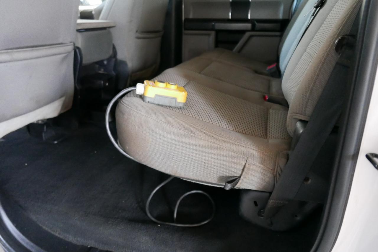 Ford Super Duty F-550 DRW XLT 4WD Crew Cab 203" WB 84" CA 2021