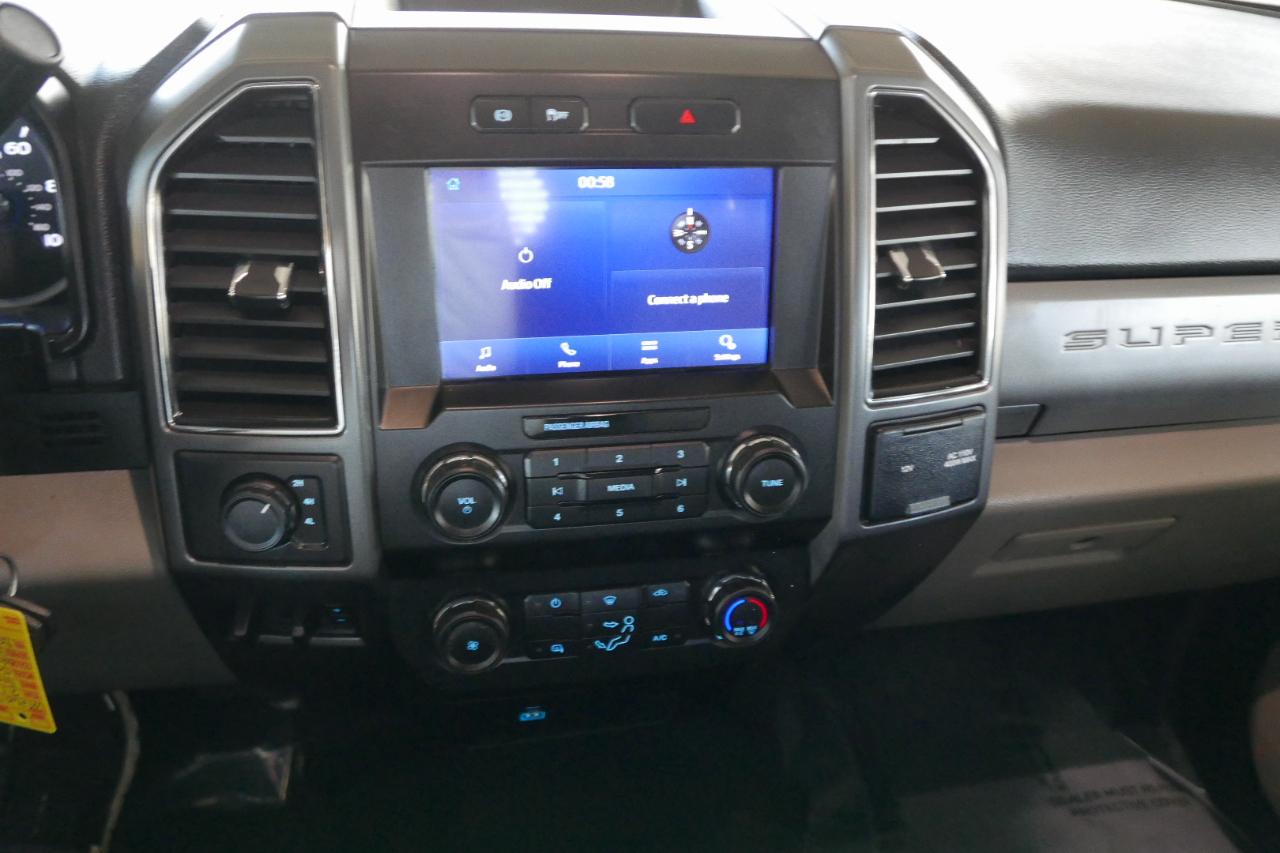 Ford Super Duty F-550 DRW XLT 4WD Crew Cab 203" WB 84" CA 2021