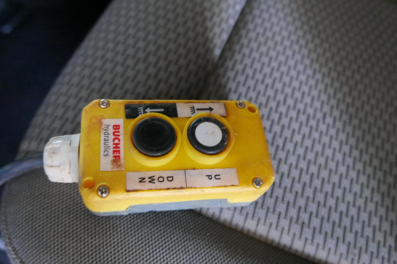 Ford Super Duty F-550 DRW XLT 4WD Crew Cab 203" WB 84" CA 2021