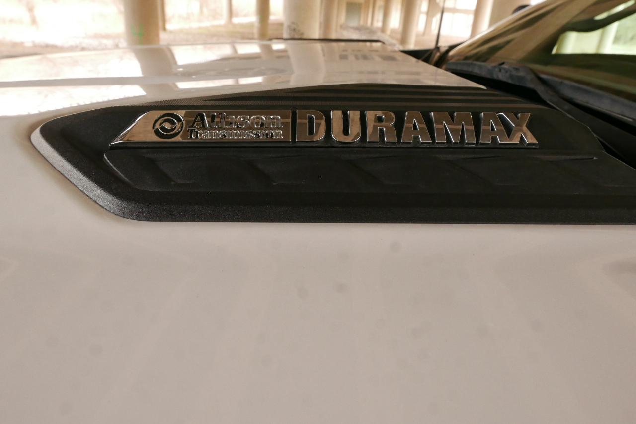 Chevrolet Silverado 3500HD 4WD Crew Cab 172" Work Truck 2024