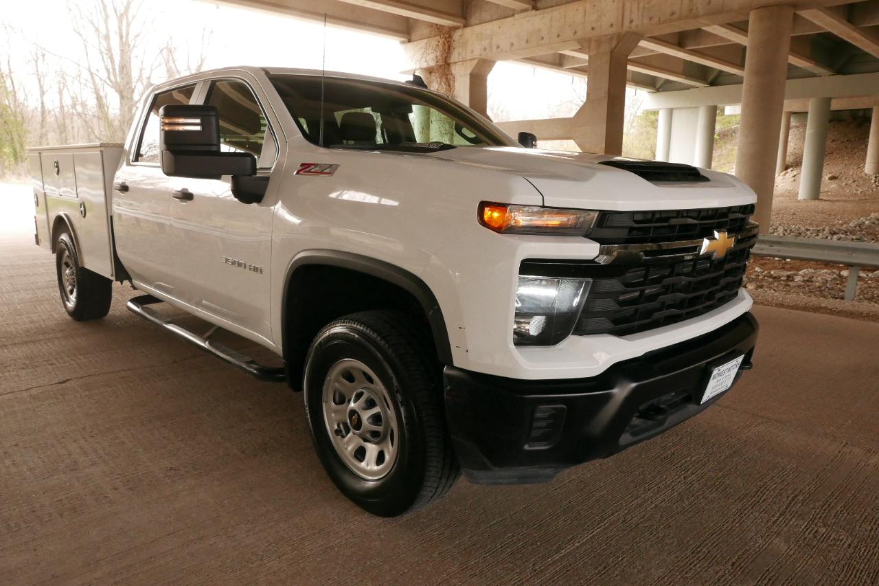 Chevrolet Silverado 3500HD 4WD Crew Cab 172" Work Truck 2024