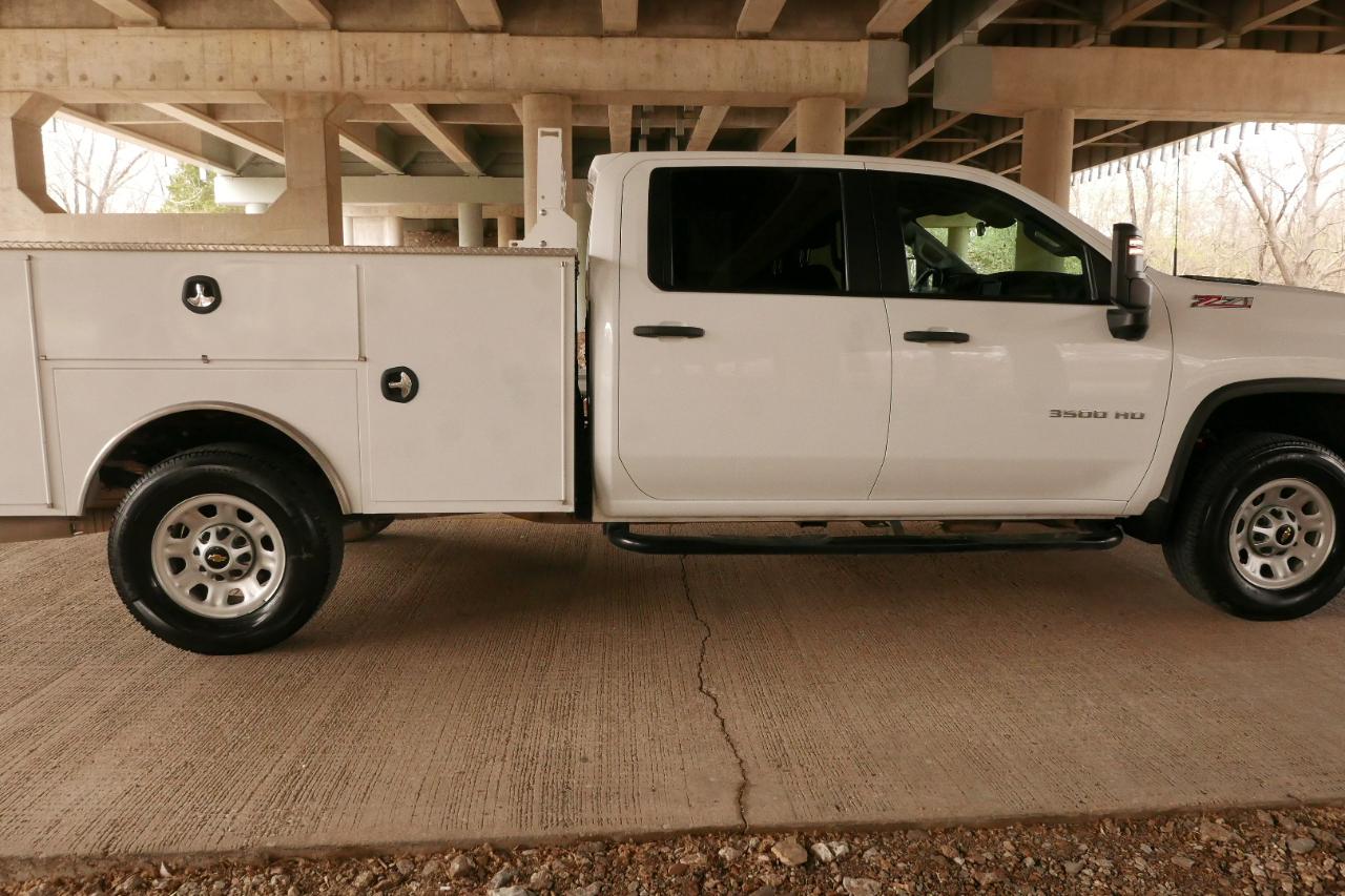 Chevrolet Silverado 3500HD 4WD Crew Cab 172" Work Truck 2024