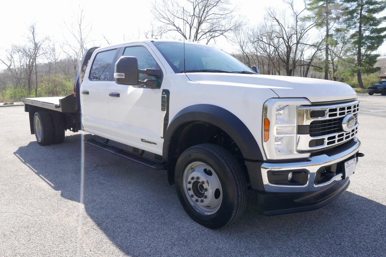 Ford Super Duty F-550 DRW XL 4WD Crew Cab 203" WB 84" CA 2024