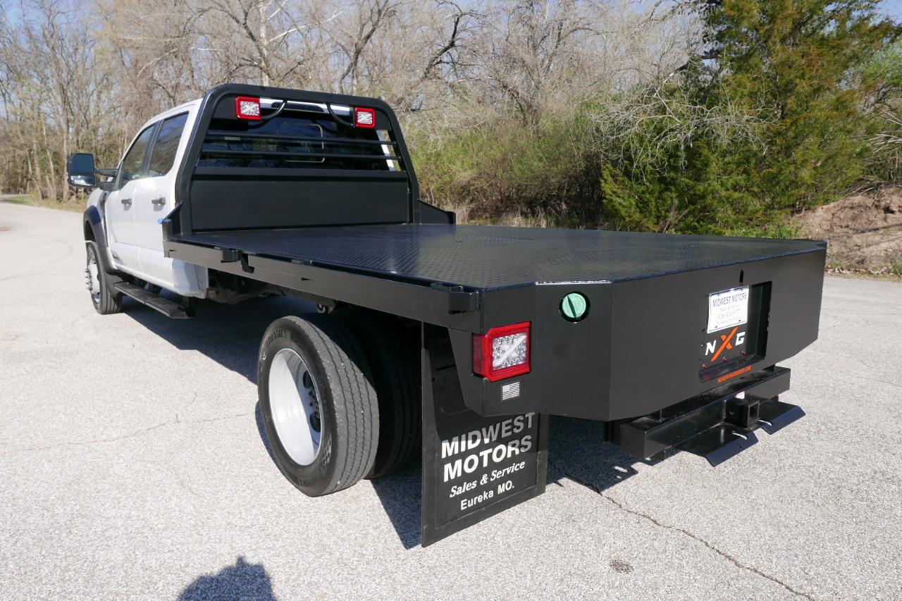 Ford Super Duty F-550 DRW XL 4WD Crew Cab 203" WB 84" CA 2024