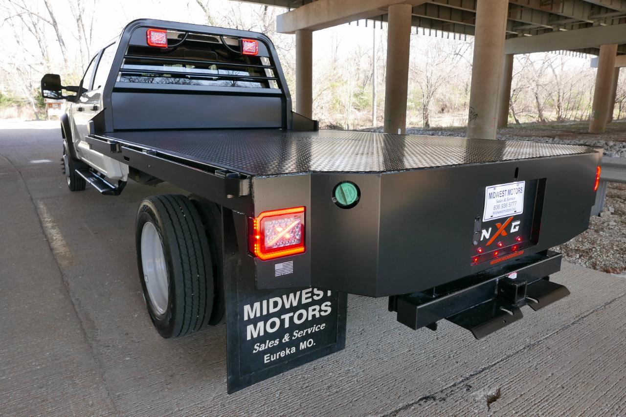 Ford Super Duty F-550 DRW XL 4WD Crew Cab 203" WB 84" CA 2024