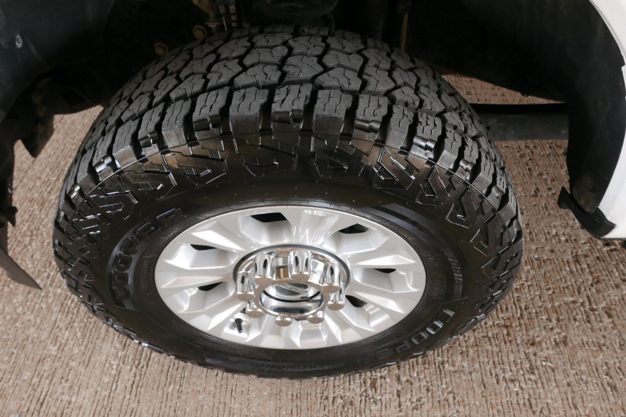 Ford Super Duty F-350 SRW XL 4WD Crew Cab 8' Box 2022