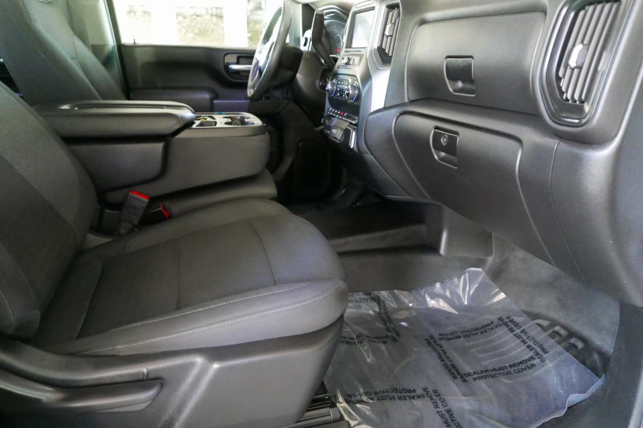 Chevrolet Silverado 2500HD 4WD Crew Cab 172" Custom 2024