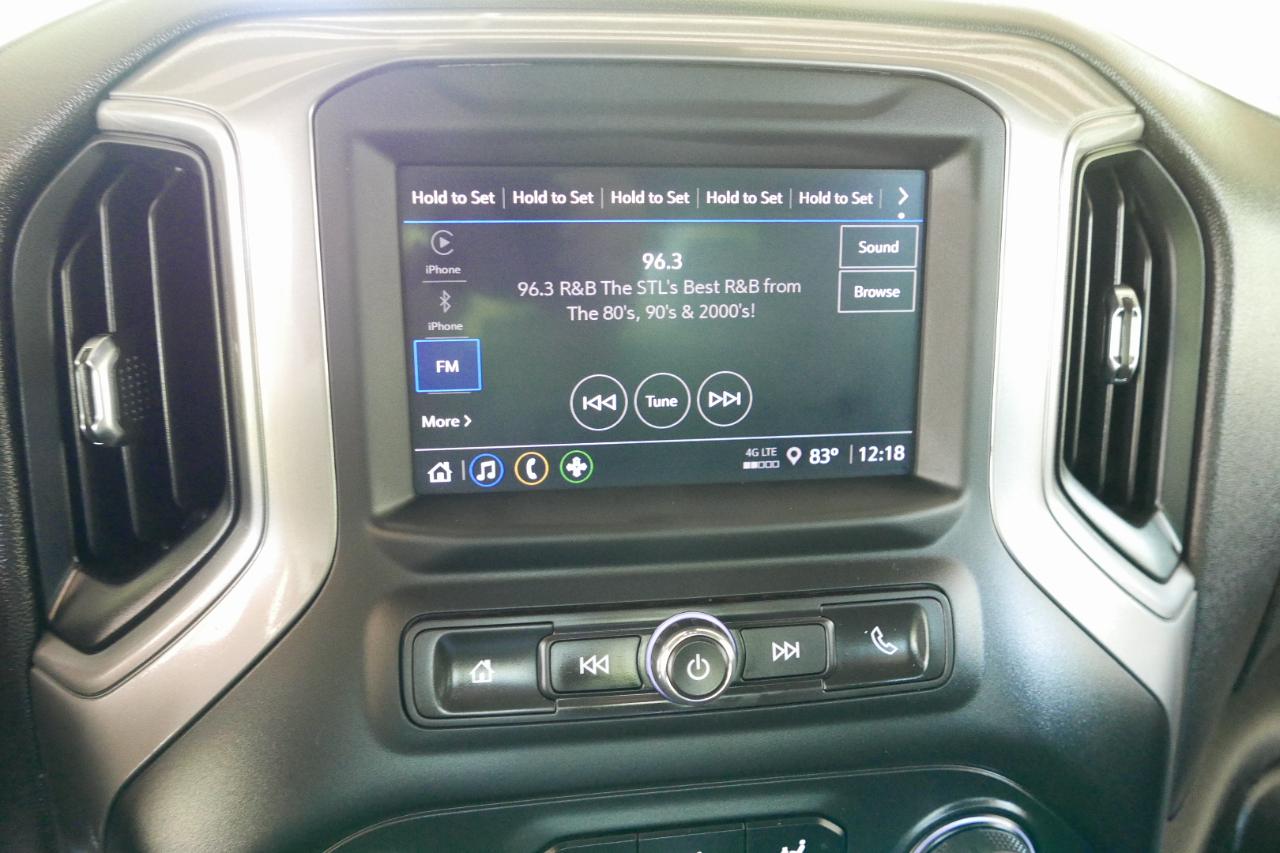 Chevrolet Silverado 2500HD 4WD Crew Cab 172" Custom 2024