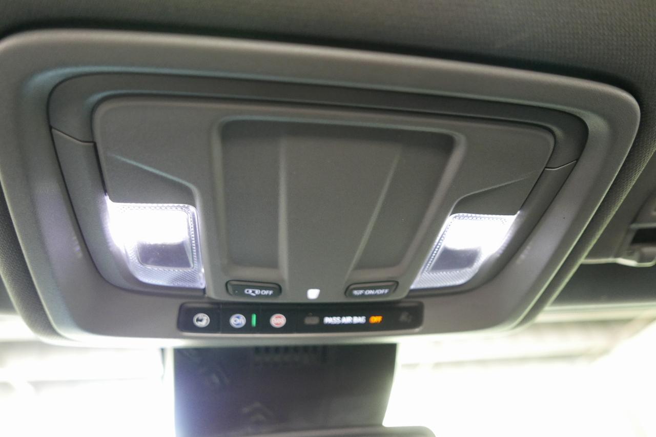 Chevrolet Silverado 2500HD 4WD Crew Cab 172" Custom 2024