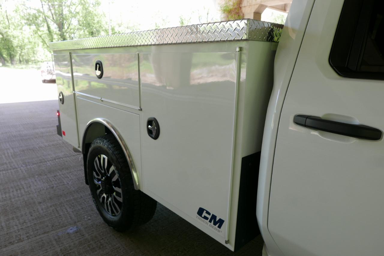 Chevrolet Silverado 2500HD 4WD Crew Cab 172" Custom 2024