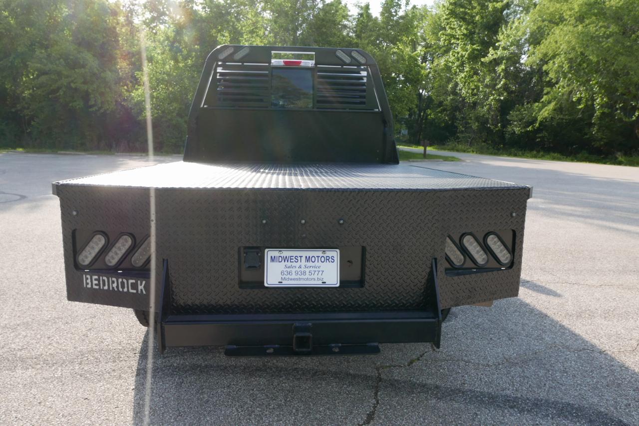 Ford Super Duty F-350 SRW XLT 4WD Crew Cab 8' Box 2024