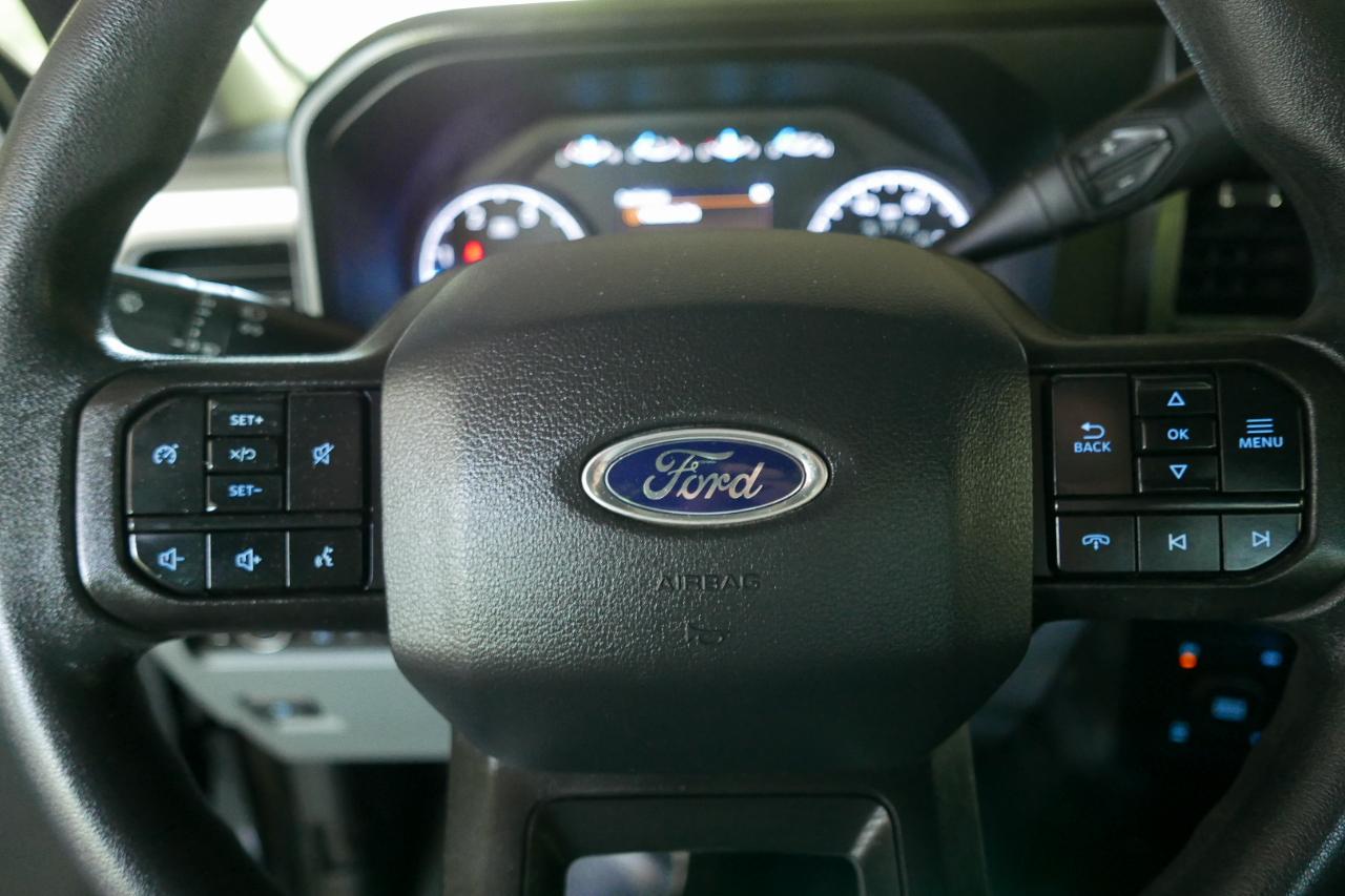Ford Super Duty F-350 SRW XLT 4WD Crew Cab 8' Box 2024