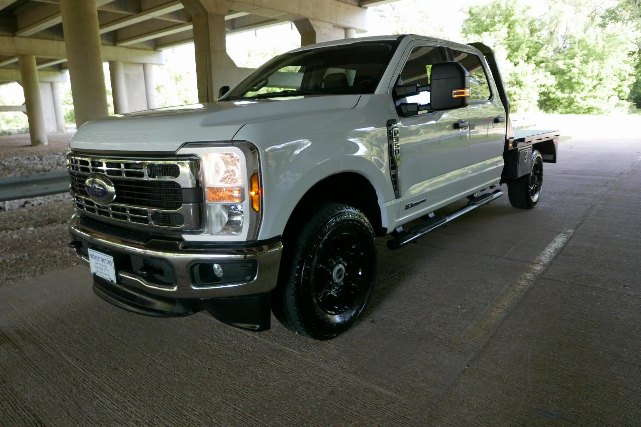 Ford Super Duty F-350 SRW XLT 4WD Crew Cab 8' Box 2024