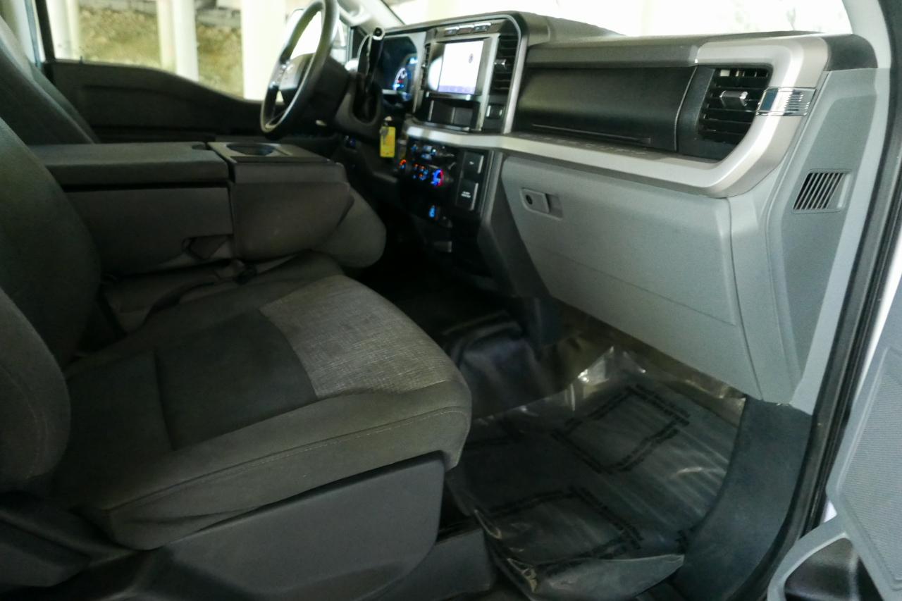 Ford Super Duty F-350 SRW XLT 4WD Crew Cab 8' Box 2024