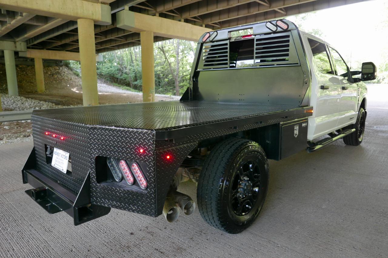 Ford Super Duty F-350 SRW XLT 4WD Crew Cab 8' Box 2024
