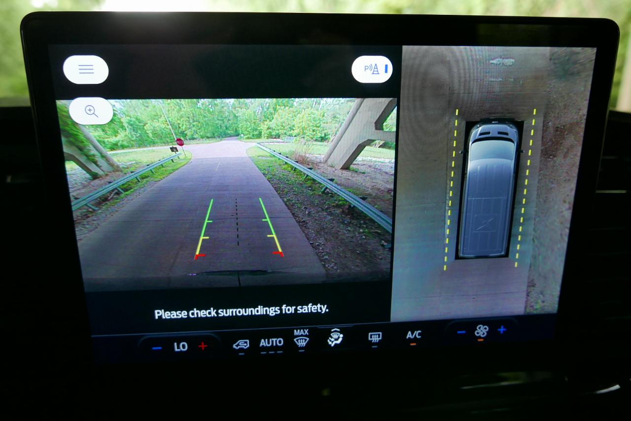 Ford Transit Passenger Wagon T-350 148" Med Roof XL RWD 2023