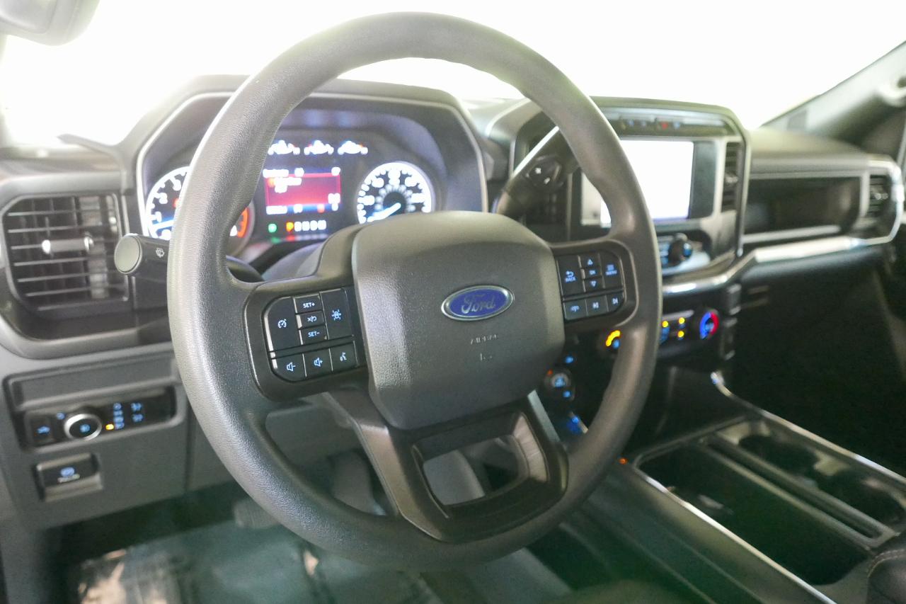 Ford F-150 XL 4WD SuperCrew 5.5' Box 2023