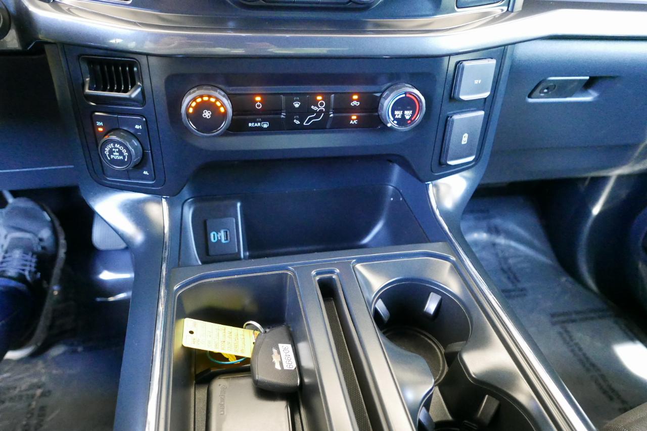 Ford F-150 XL 4WD SuperCrew 5.5' Box 2023