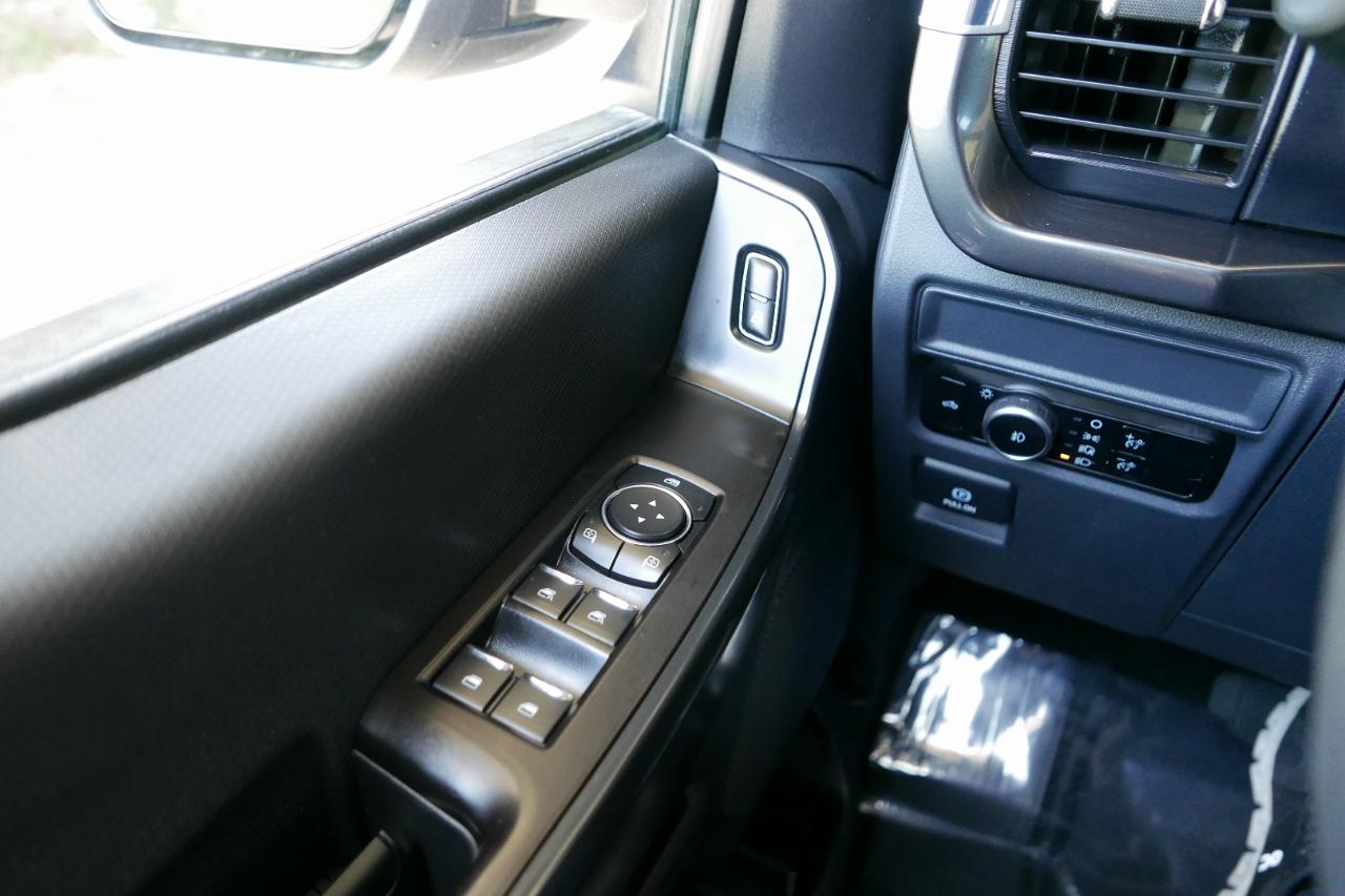 Ford F-150 XL 4WD SuperCrew 5.5' Box 2023