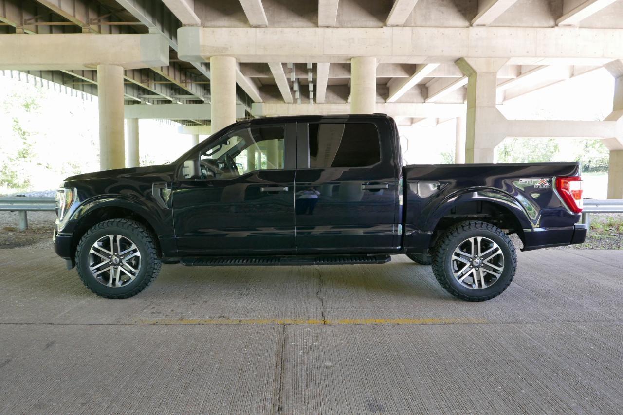 Ford F-150 XL 4WD SuperCrew 5.5' Box 2023