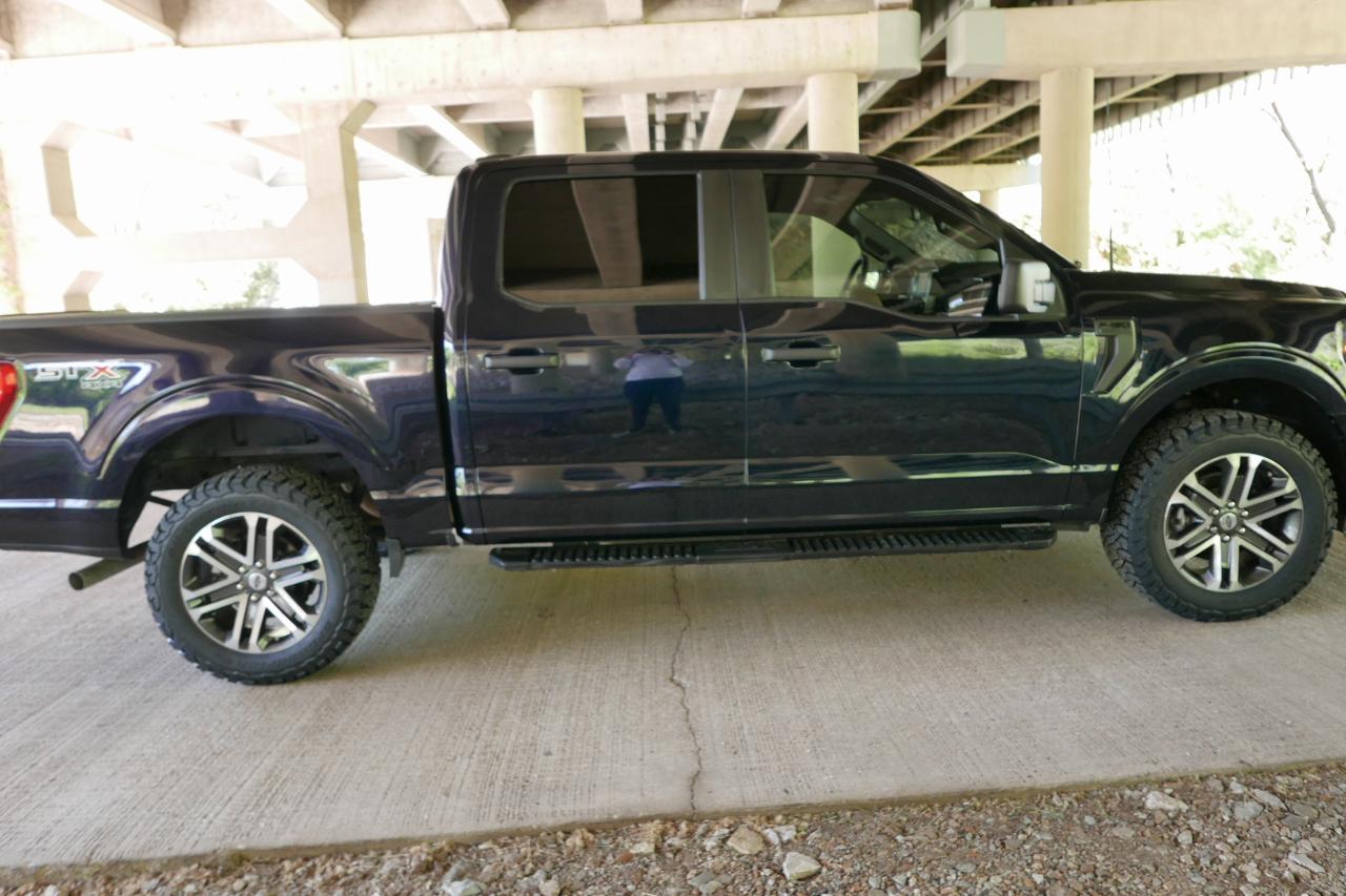 Ford F-150 XL 4WD SuperCrew 5.5' Box 2023