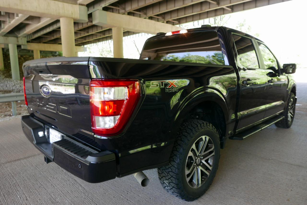 Ford F-150 XL 4WD SuperCrew 5.5' Box 2023