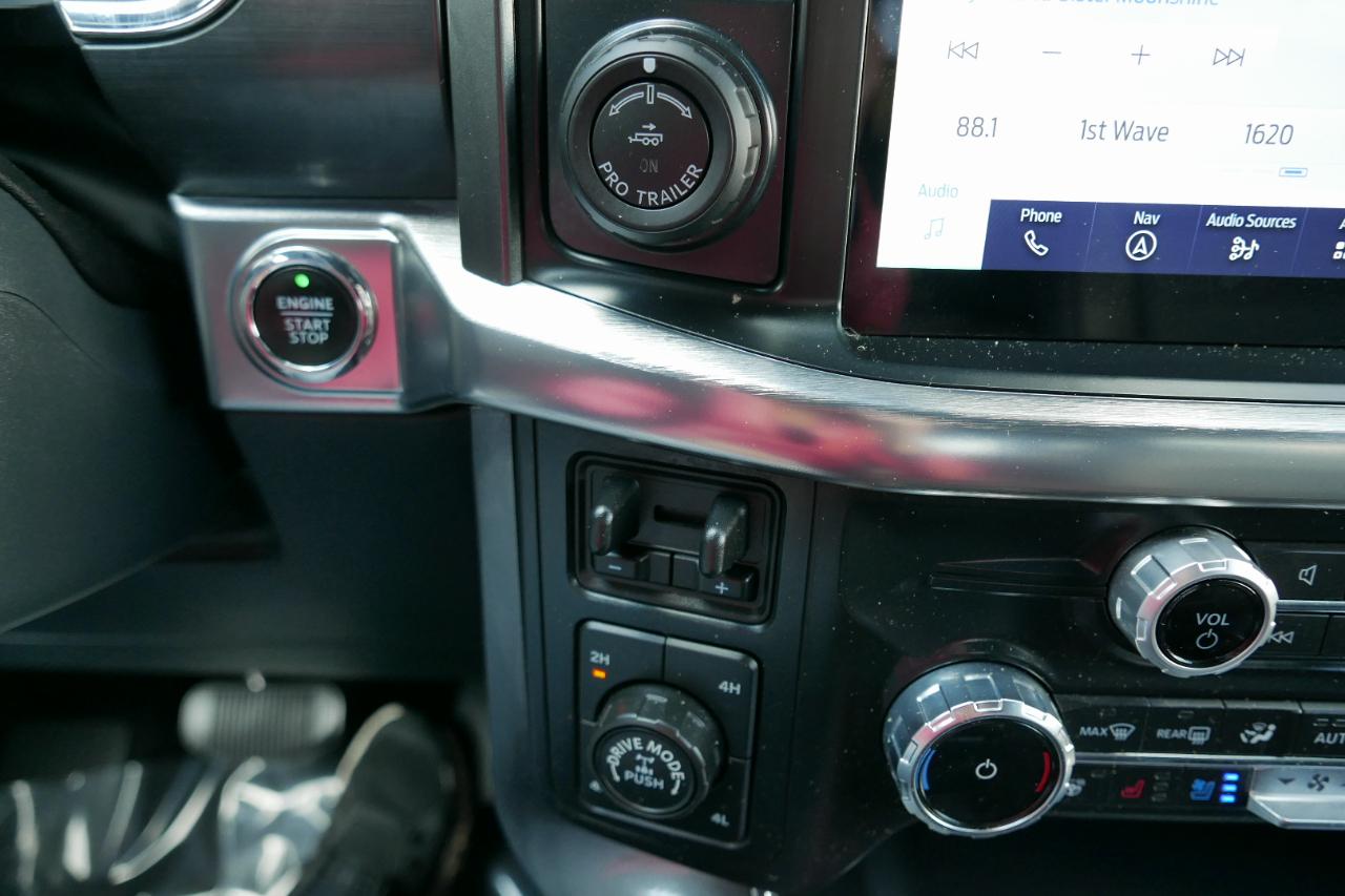 Ford F-150 Lariat SuperCrew Short Bed 4WD 2022