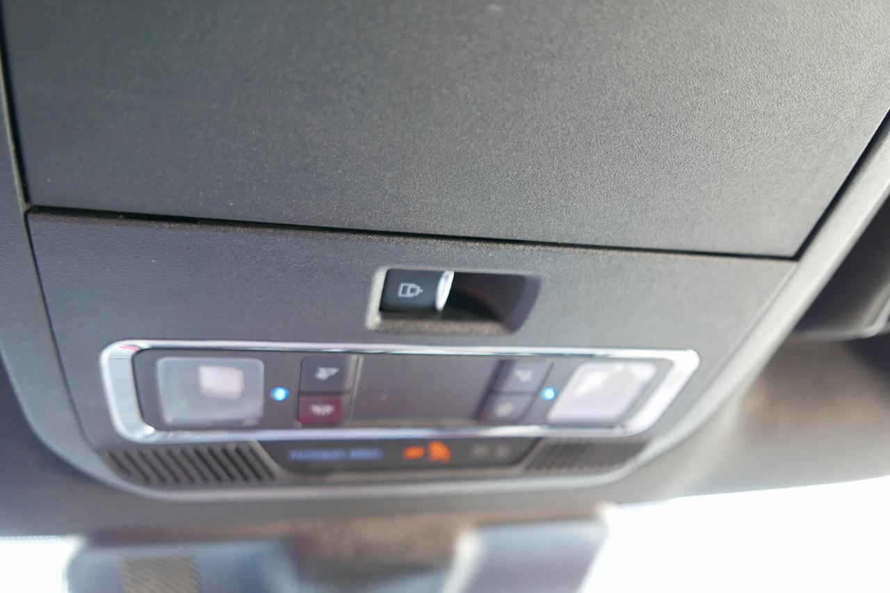 Ford F-150 Lariat SuperCrew Short Bed 4WD 2022