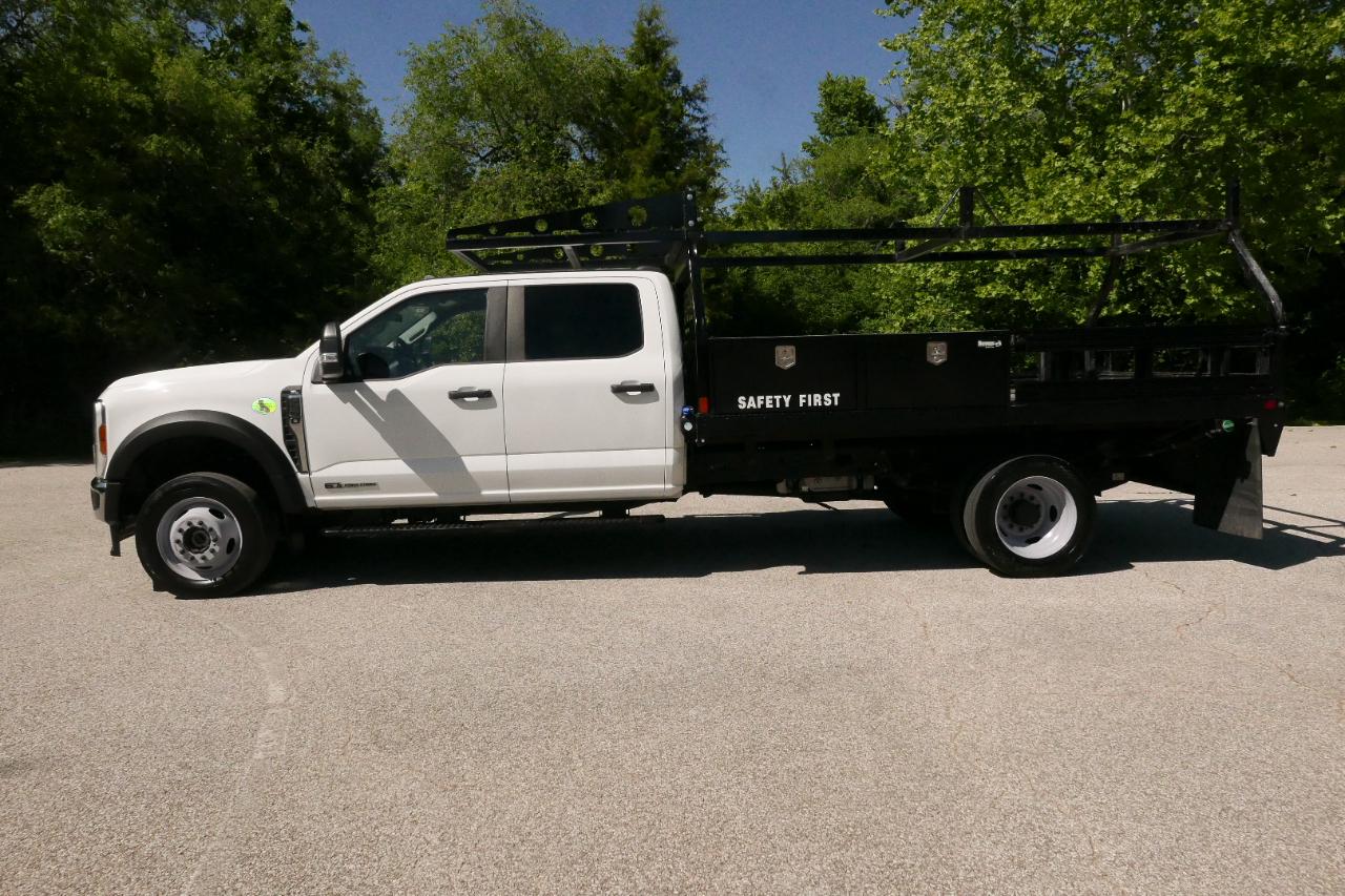 Ford Super Duty F-550 DRW XLT 4WD Crew Cab 203" WB 84" CA 2024