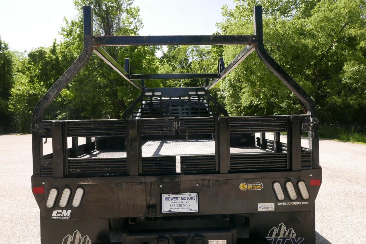 Ford Super Duty F-550 DRW XLT 4WD Crew Cab 203" WB 84" CA 2024