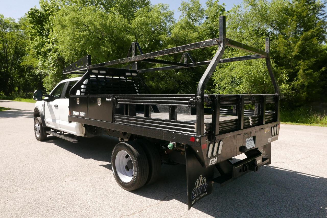 Ford Super Duty F-550 DRW XLT 4WD Crew Cab 203" WB 84" CA 2024