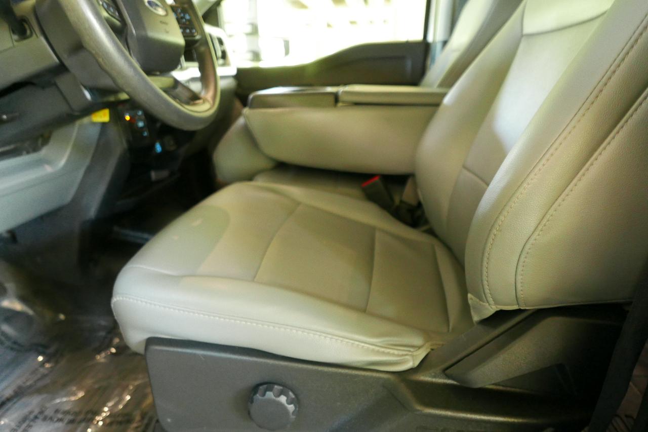 Ford Super Duty F-550 DRW XLT 4WD Crew Cab 203" WB 84" CA 2024