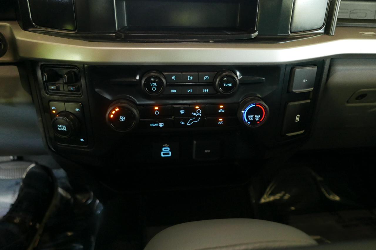 Ford Super Duty F-550 DRW XLT 4WD Crew Cab 203" WB 84" CA 2024