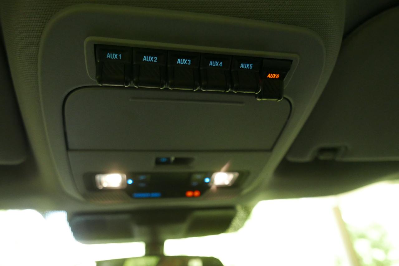 Ford Super Duty F-550 DRW XLT 4WD Crew Cab 203" WB 84" CA 2024