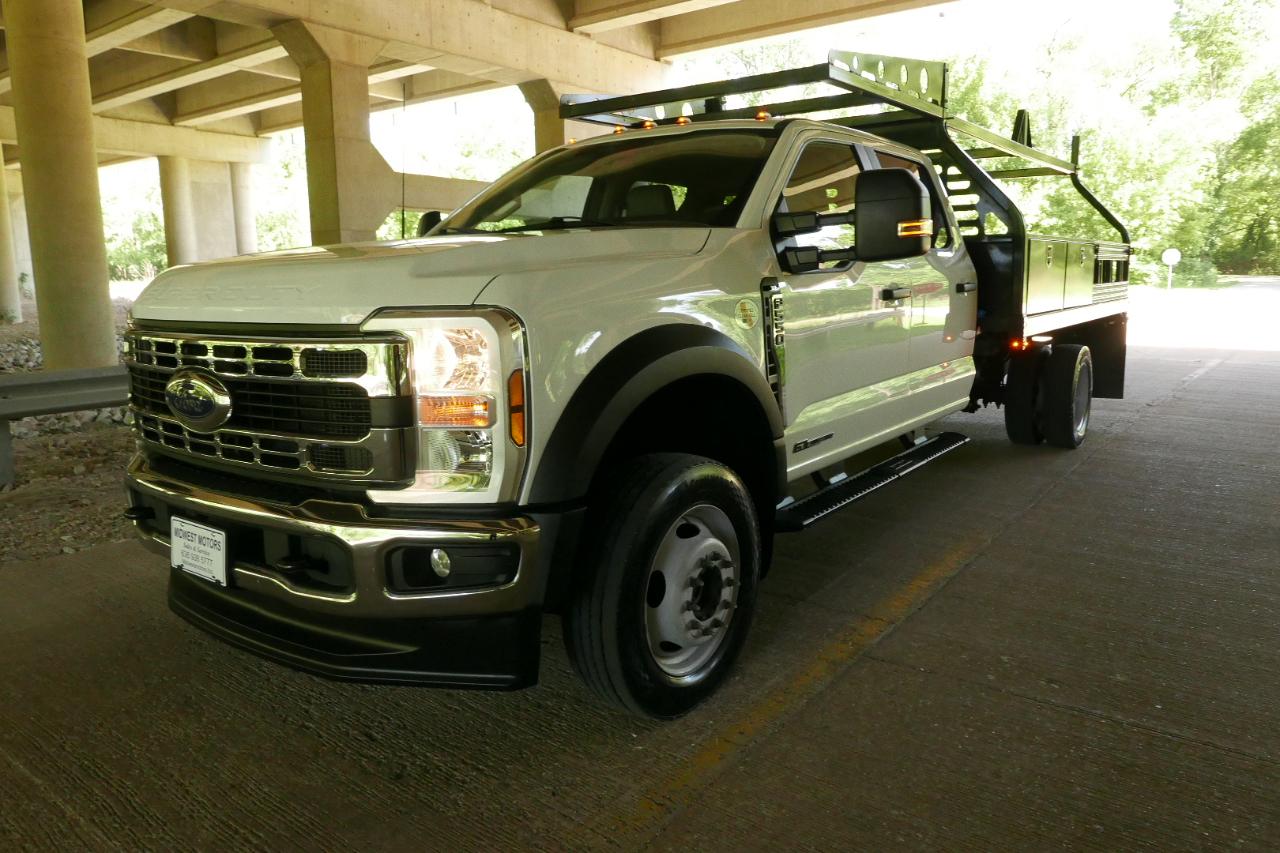 Ford Super Duty F-550 DRW XLT 4WD Crew Cab 203" WB 84" CA 2024