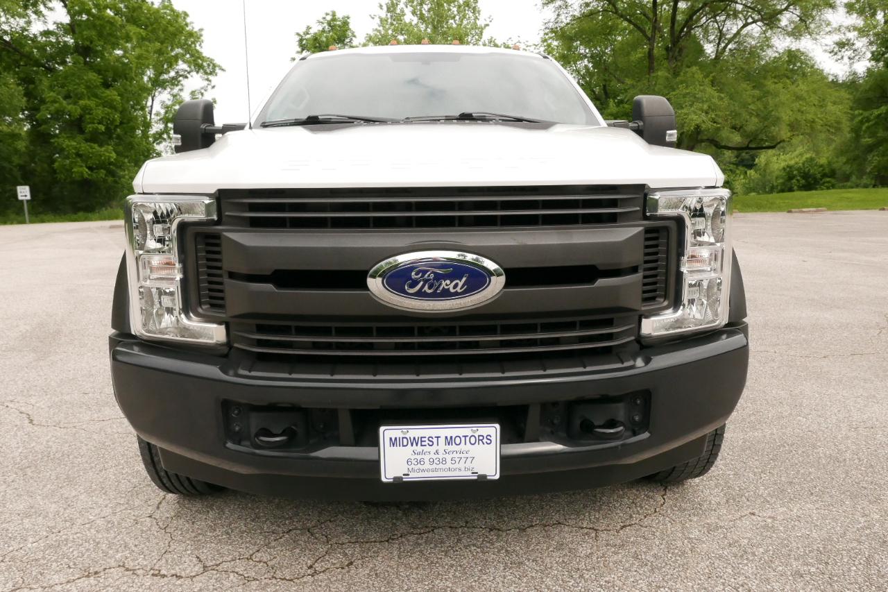 Ford Super Duty F-450 DRW XL 2WD Crew Cab 8' Box 2019