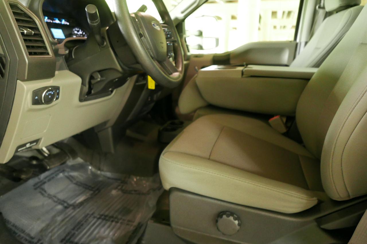 Ford Super Duty F-450 DRW XL 2WD Crew Cab 8' Box 2019