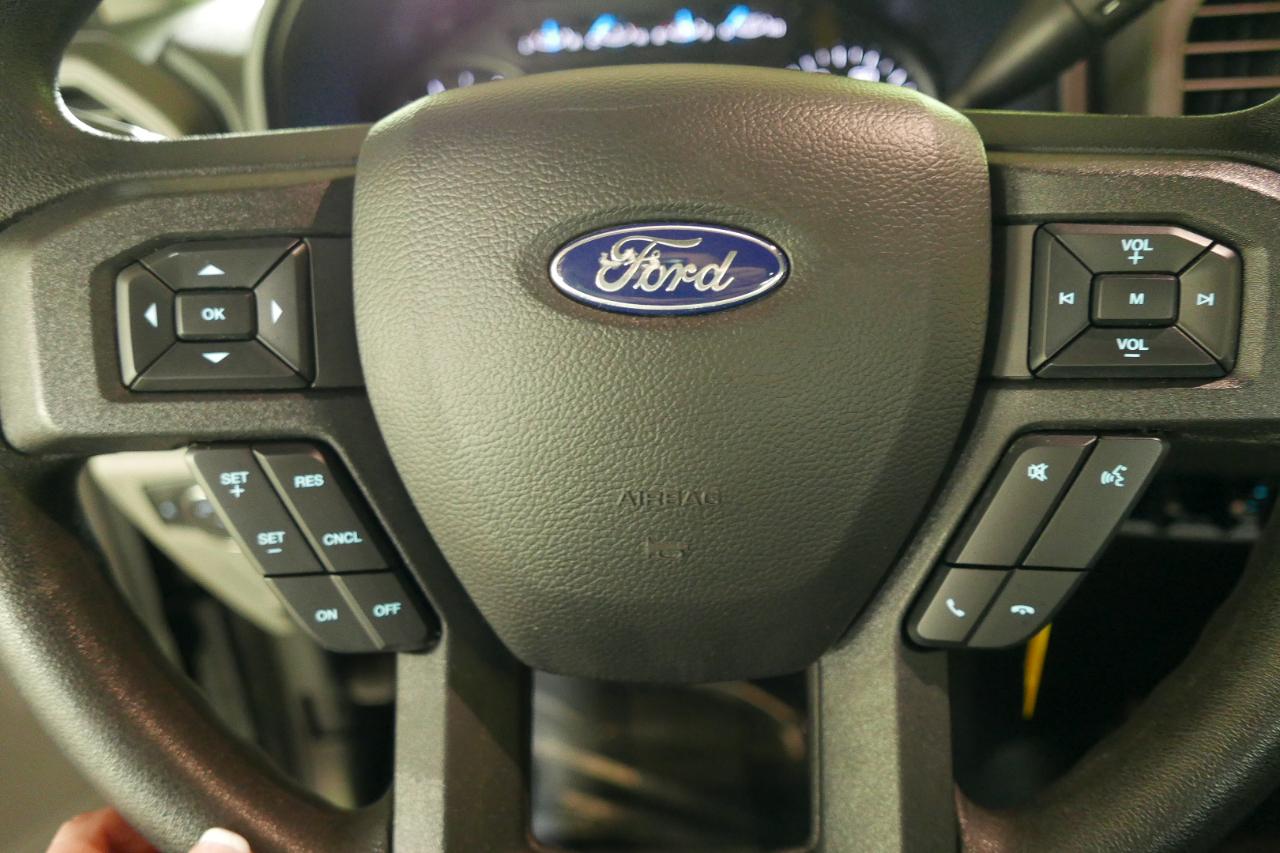 Ford Super Duty F-450 DRW XL 2WD Crew Cab 8' Box 2019
