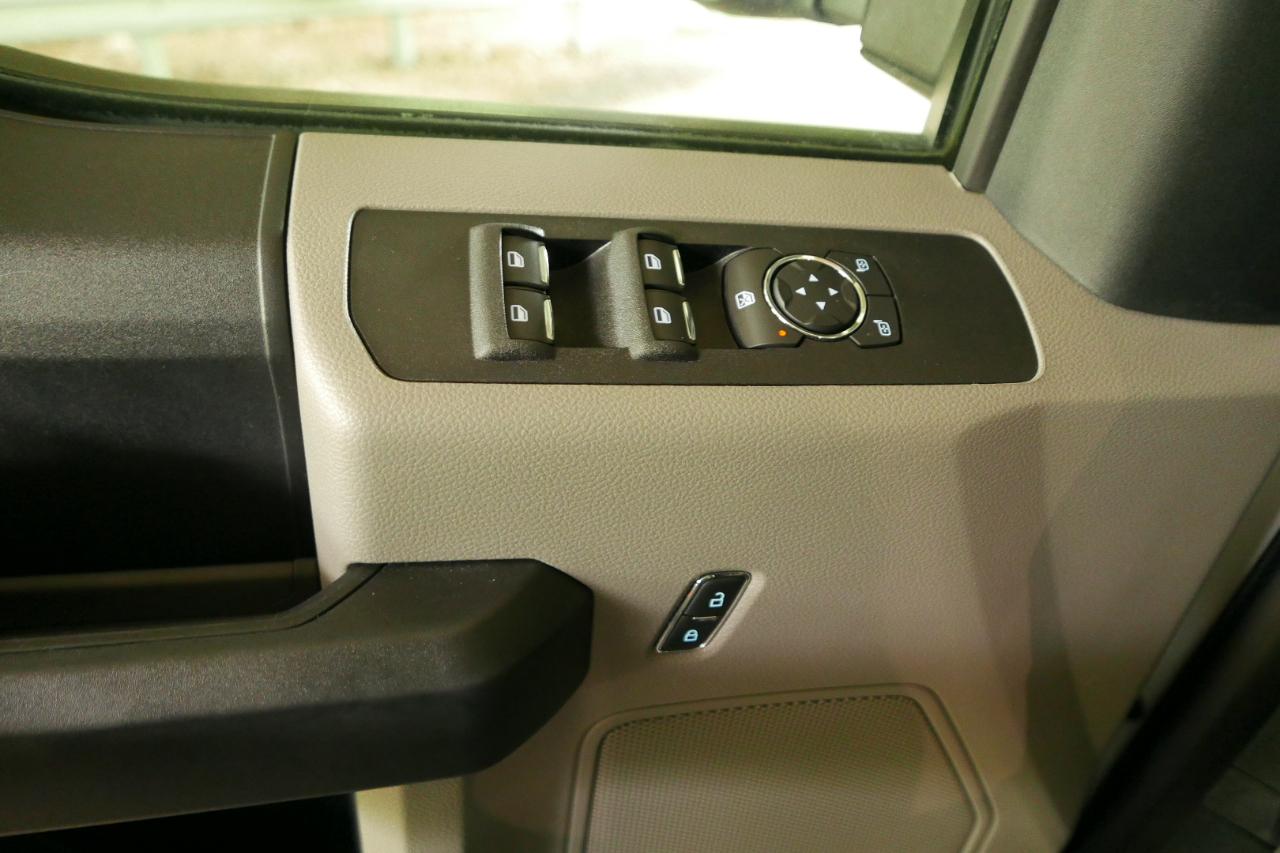 Ford Super Duty F-450 DRW XL 2WD Crew Cab 8' Box 2019