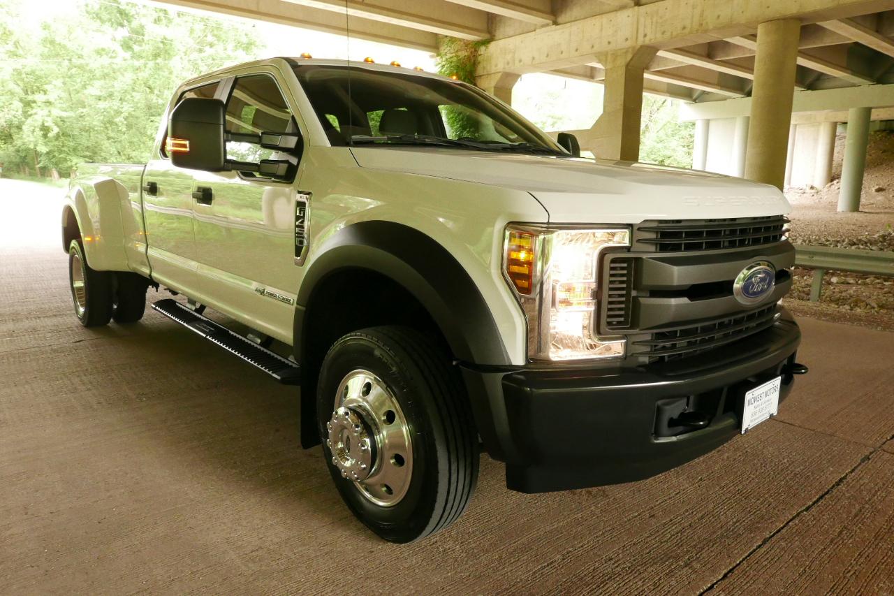 Ford Super Duty F-450 DRW XL 2WD Crew Cab 8' Box 2019