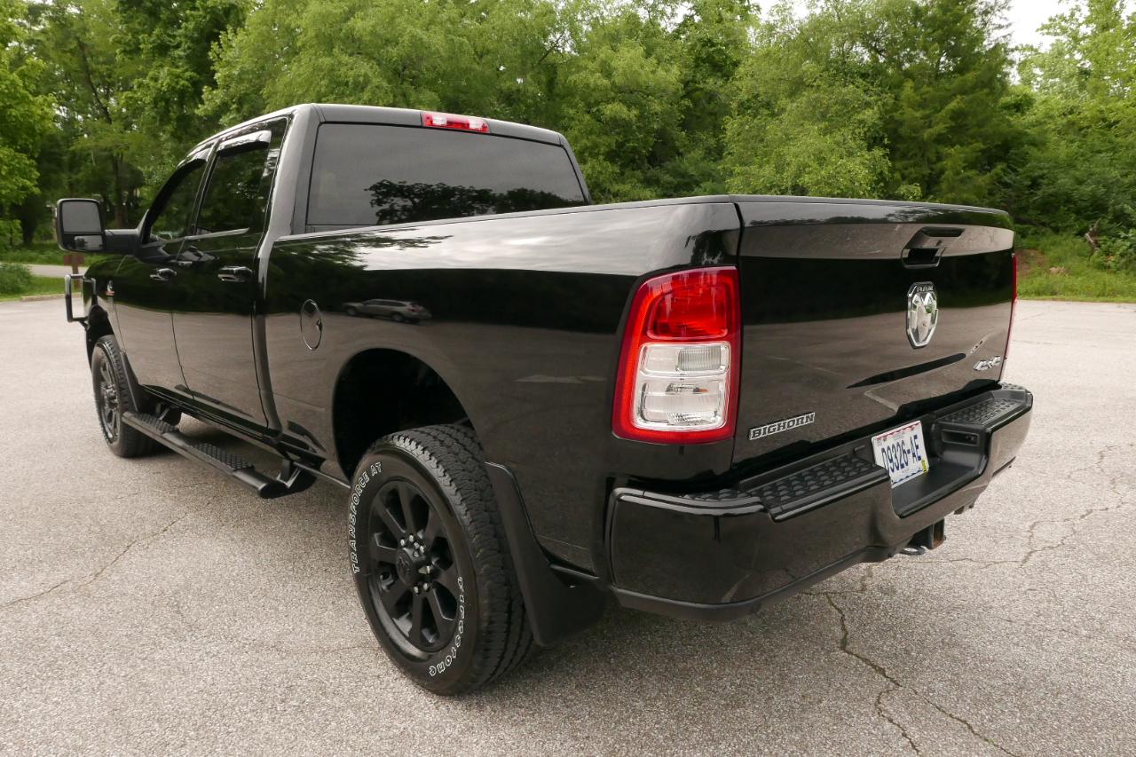 RAM 2500 Big Horn 4x4 Crew Cab 6'4" Box 2023