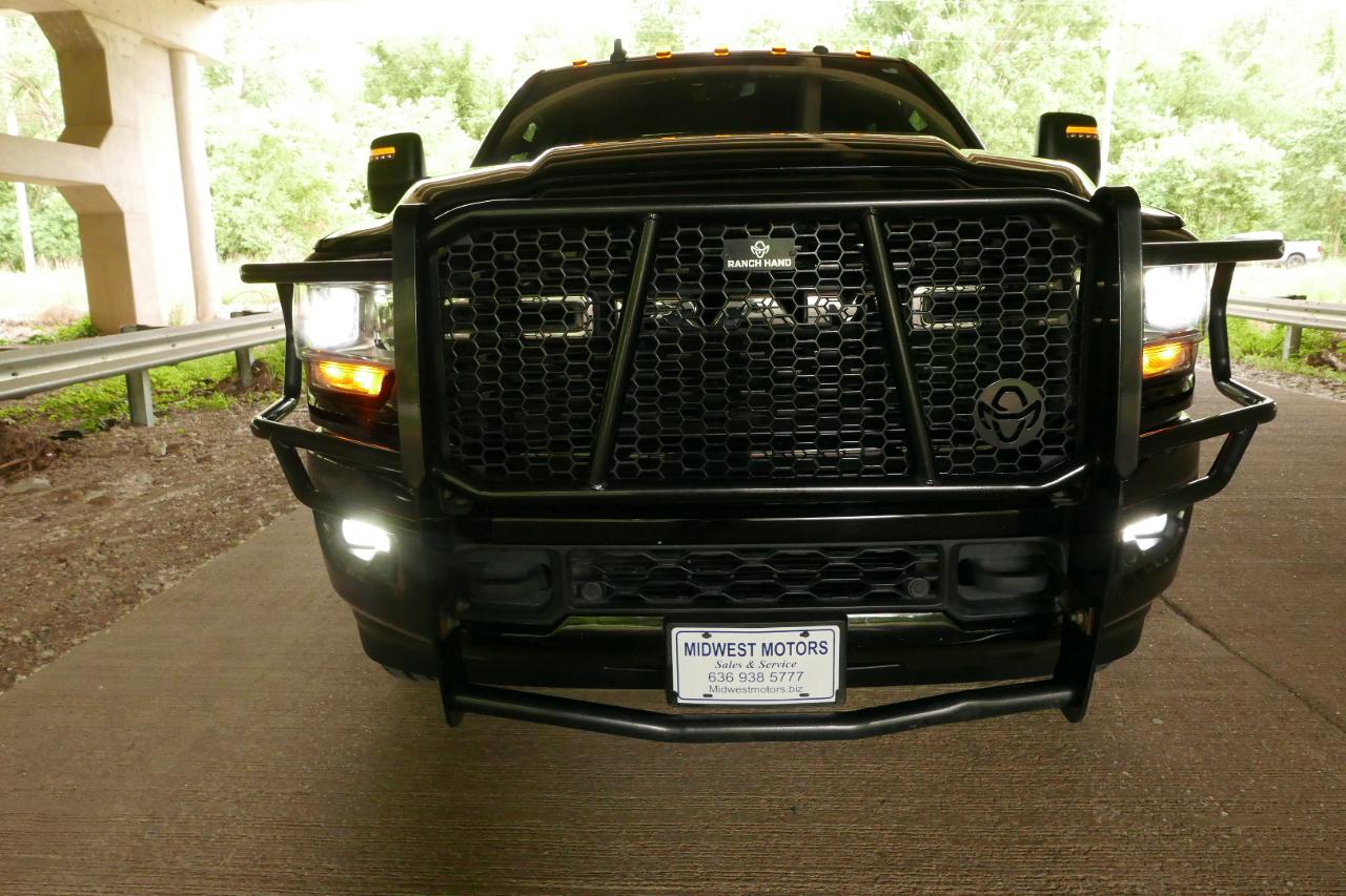 RAM 2500 Big Horn 4x4 Crew Cab 6'4" Box 2023