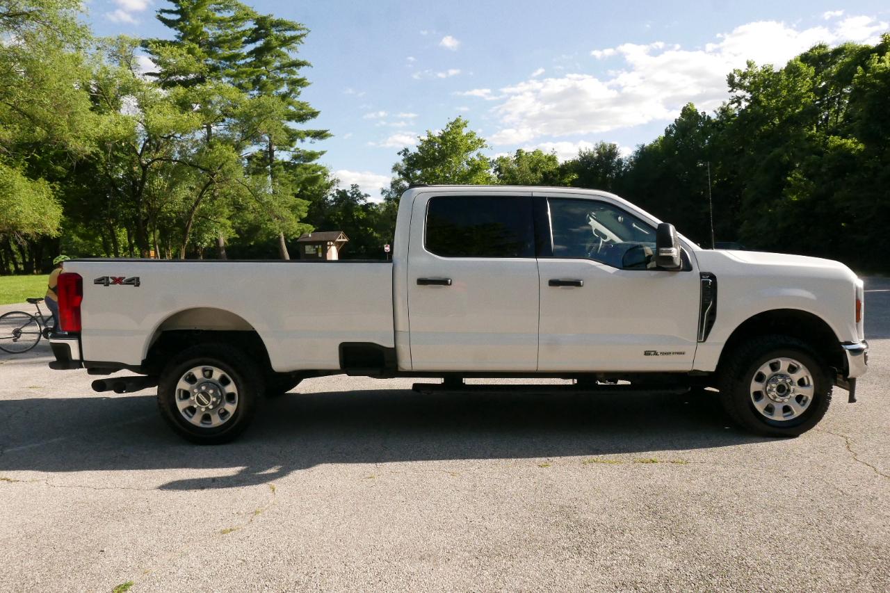 Ford Super Duty F-350 SRW XL 4WD Crew Cab 6.75' Box 2024