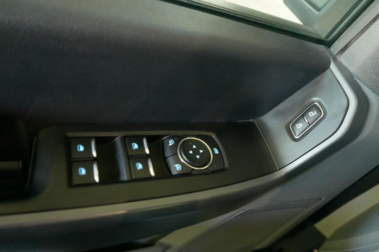 Ford Super Duty F-350 SRW XL 4WD Crew Cab 6.75' Box 2024