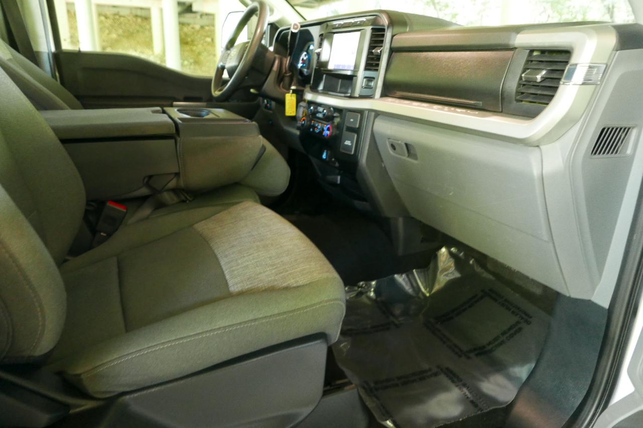 Ford Super Duty F-350 SRW XL 4WD Crew Cab 6.75' Box 2024