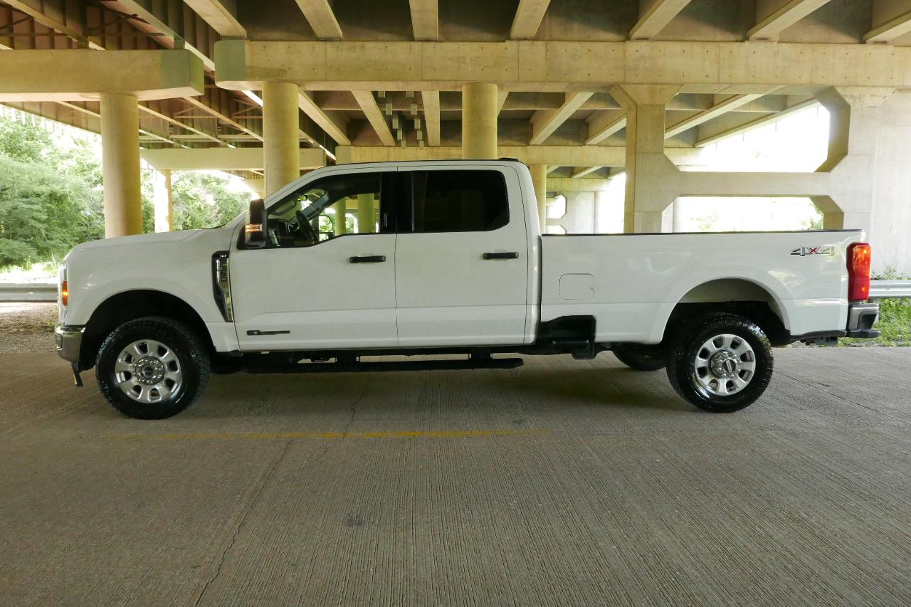 Ford Super Duty F-350 SRW XL 4WD Crew Cab 6.75' Box 2024