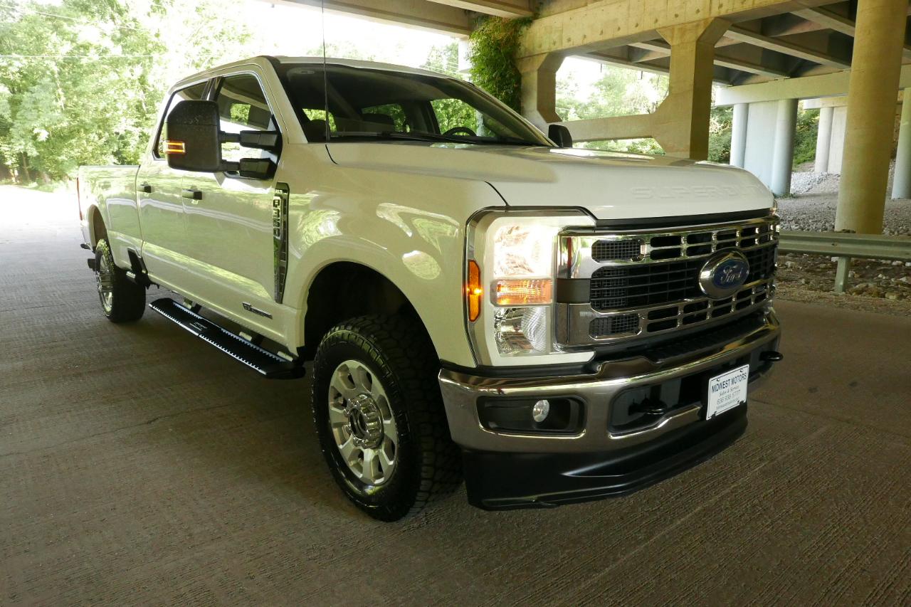 Ford Super Duty F-350 SRW XL 4WD Crew Cab 6.75' Box 2024