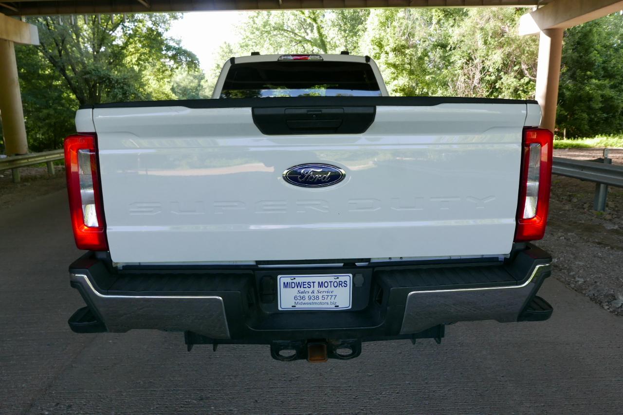 Ford Super Duty F-350 SRW XL 4WD Crew Cab 6.75' Box 2024