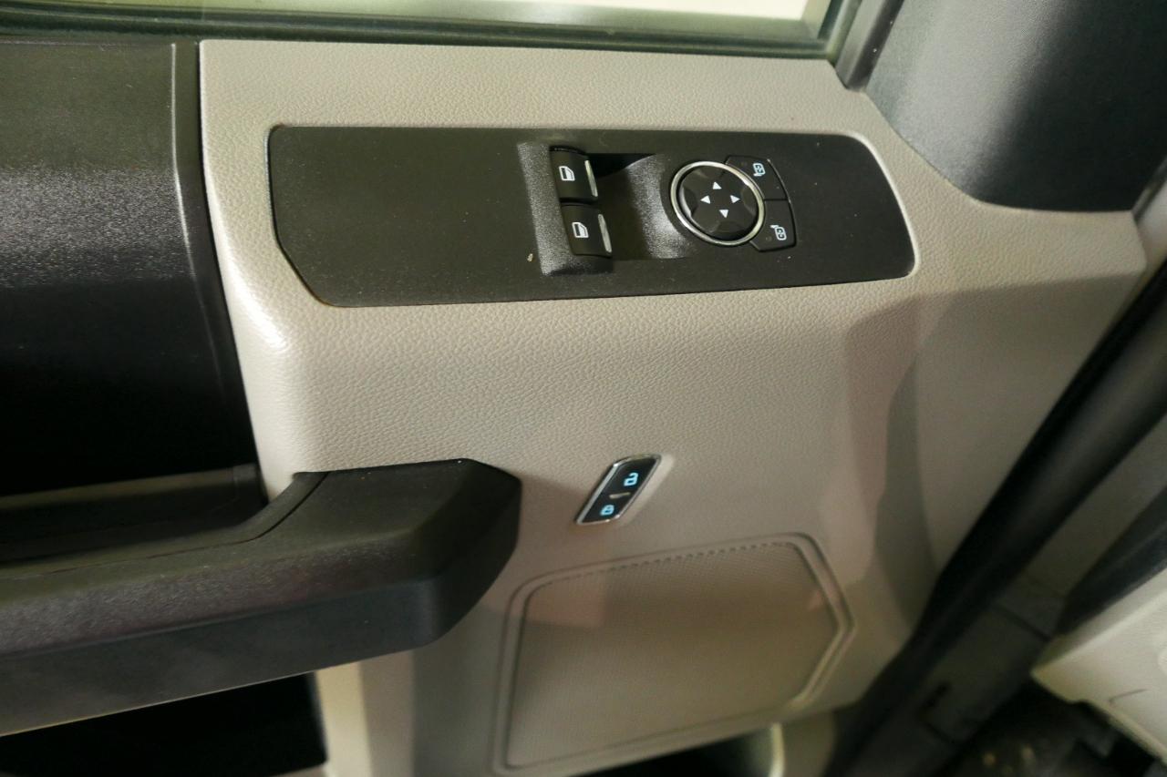 Ford Super Duty F-250 SRW XL 2WD Reg Cab 8' Box 2019